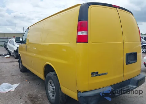 2020 Chevrolet Express G2500 z USA, uszkodzony, nr VIN 1GCWGAFP7L1252505